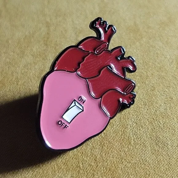 OnâOffâSwitch AnatomicalâHeartâEnamelâPin - Picture 4 of 8